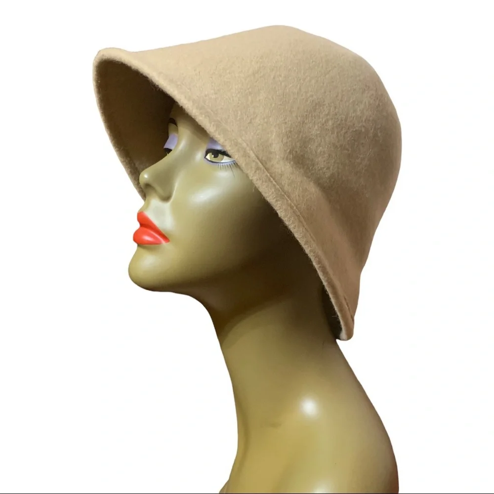 Woman’s Bucket Hat with Rosette OSFM